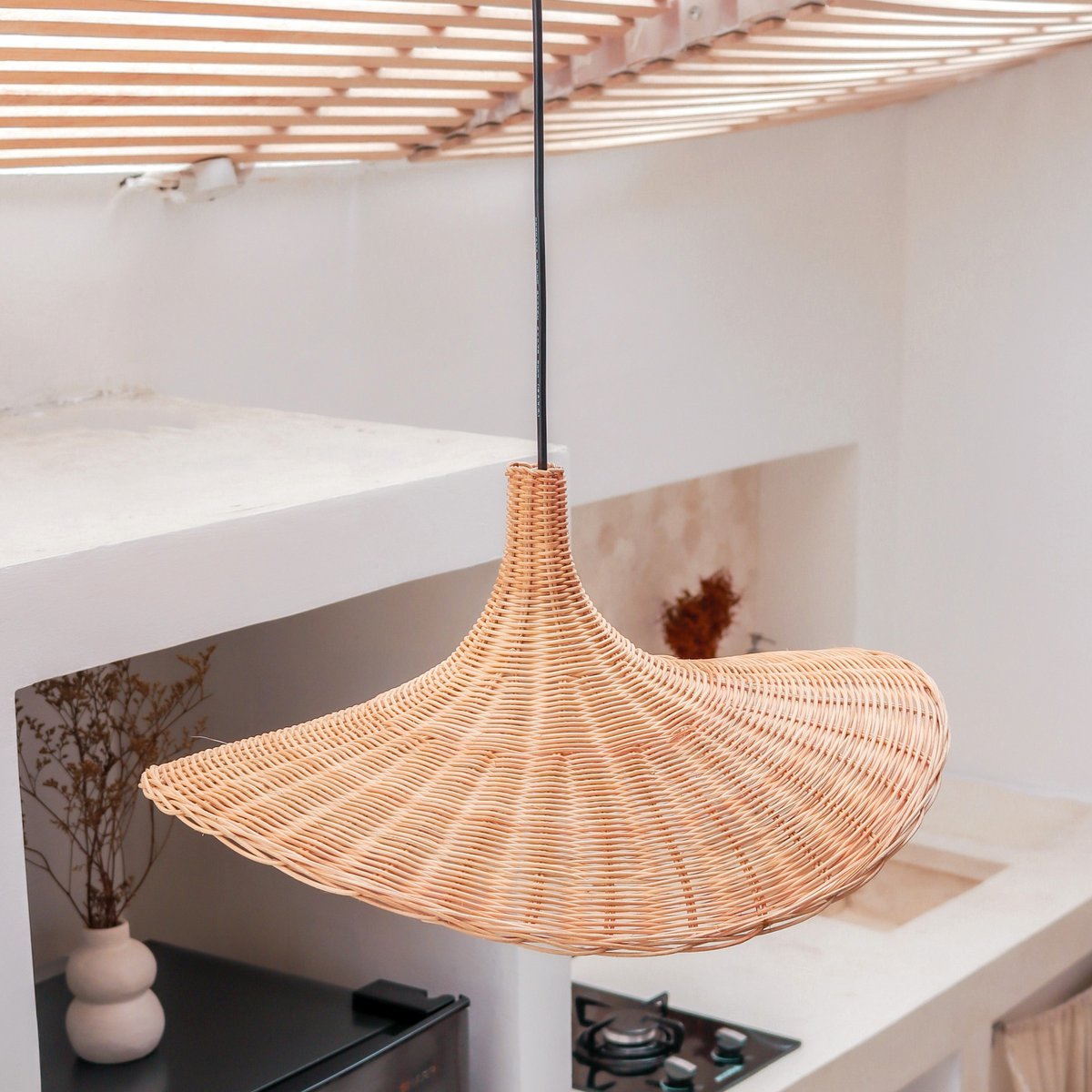 Hanglamp van rotan van boven gezien