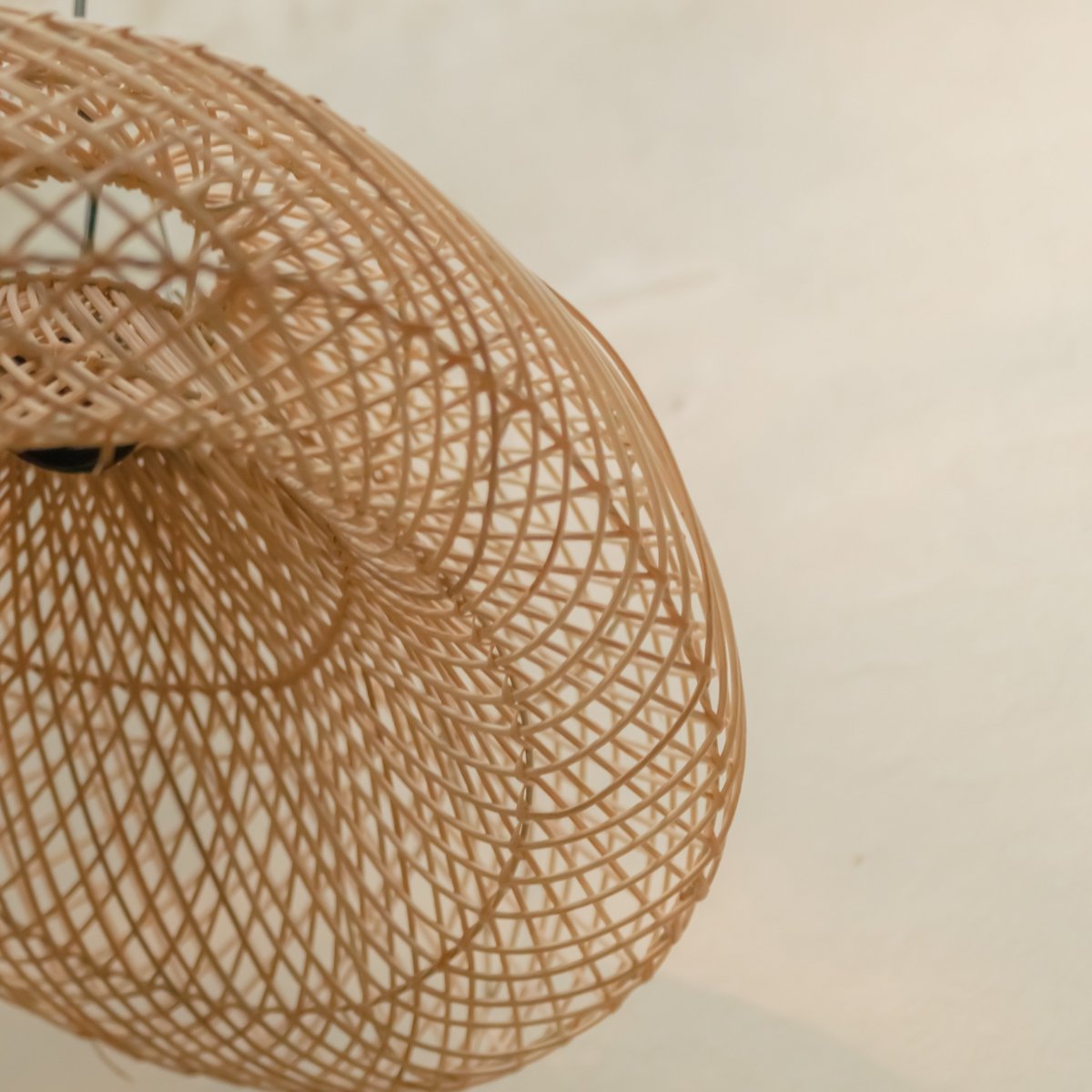 Close-up van lampenkap van rotan