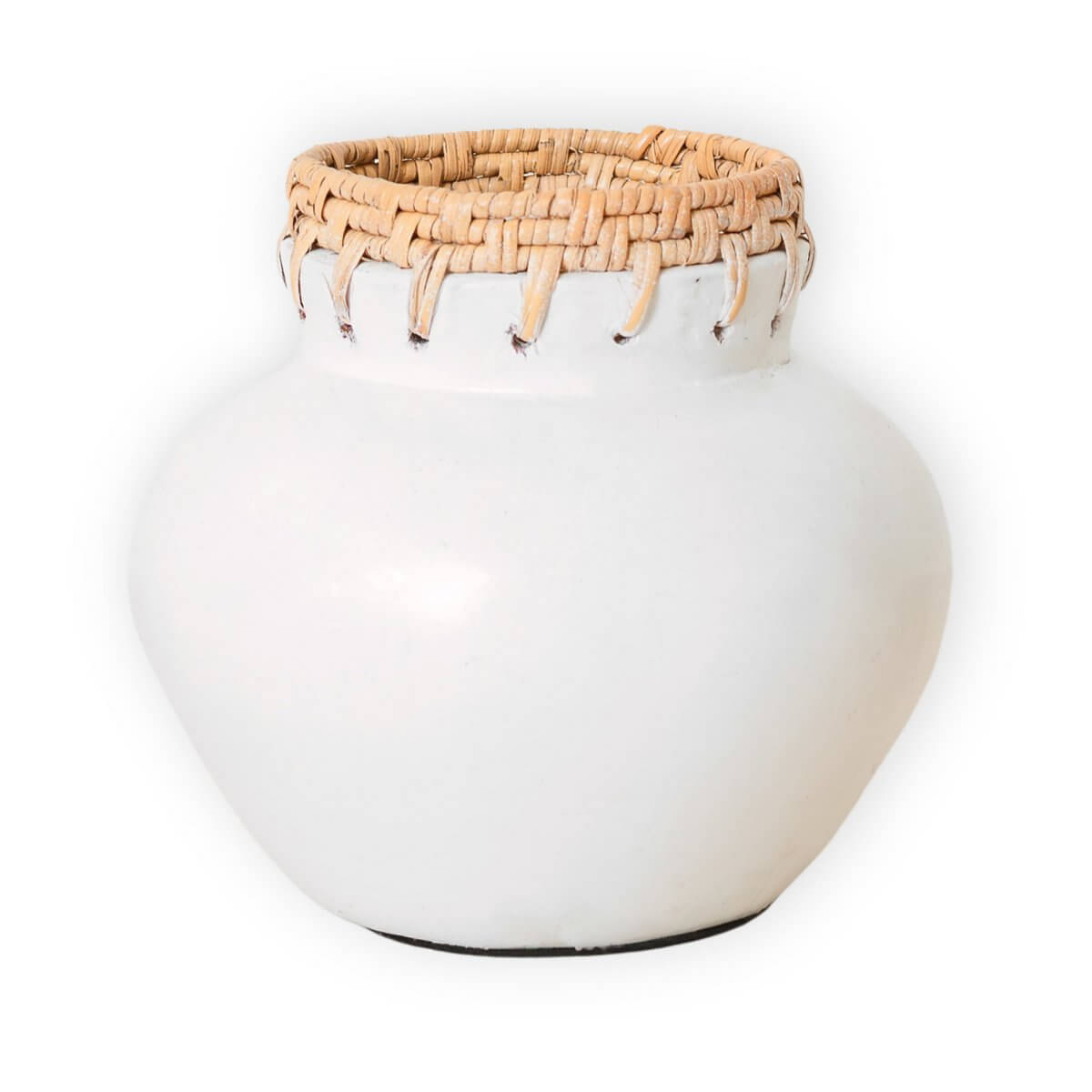 Witte boho vaas op lichte achtergrond