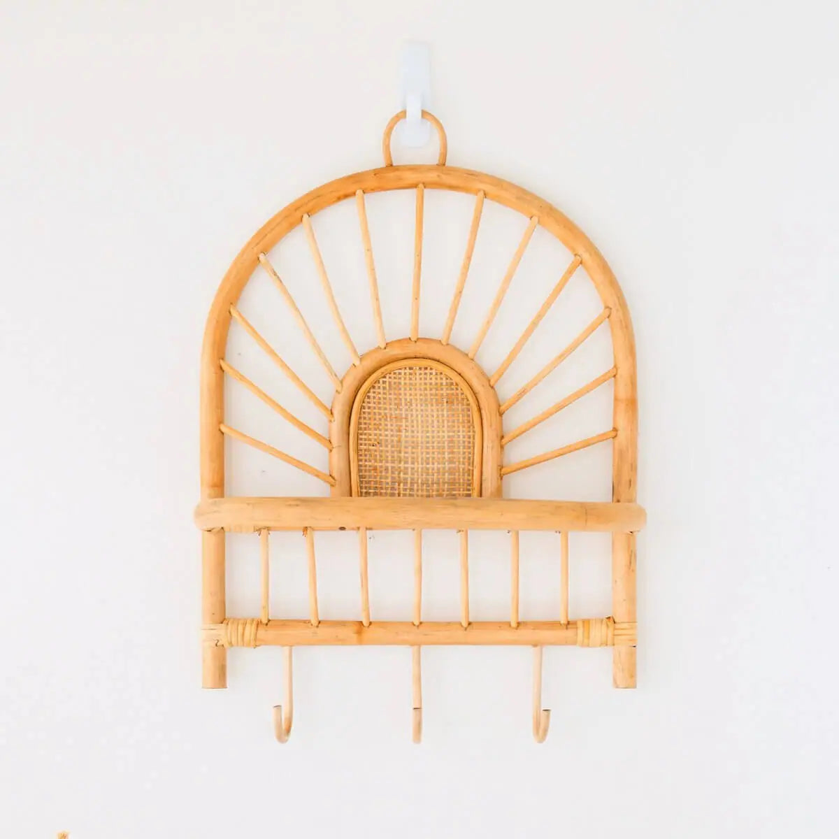 Rotan wandrek met haken vanaf de voorkant gezien